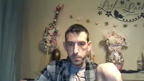 Snapshot of dreamguy38 chatting on December 14, 6:30 am dreamguy38 online show from December 14, 6:30 am