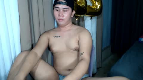 Stacy DONT FORGET TO FOLLOW ME AND THUMBS UP my wife samgrg2 online show from December 6, 3:55 pm