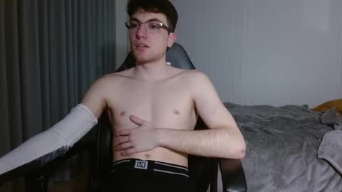 DreamBoy online show from March 15, 2:17 am