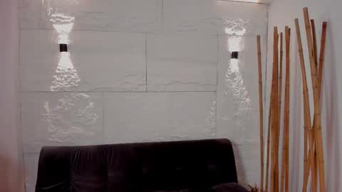 cris online show from February 24, 3:53 pm