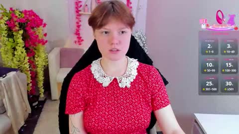 Snapshot of dreammyluna chatting on September 25, 8:45 pm Luna online show from September 25, 8:45 pm