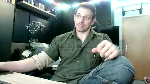 Snapshot of dreamwallker chatting on September 11, 7:47 pm Ioannes Paulus the 2nd online show from September 11, 7:47 pm