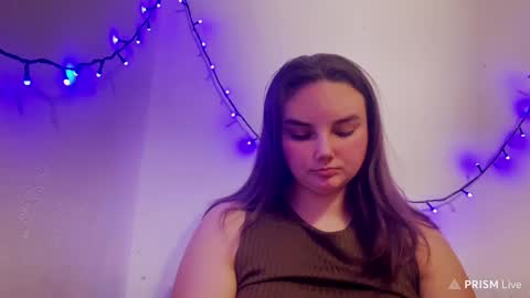Snapshot of dreamyblushfairy chatting on December 4, 10:08 pm Mila online show from December 4, 10:08 pm