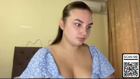 Snapshot of dreamyblushfairy chatting on September 9, 7:19 am Mila online show from September 9, 7:19 am