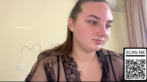 Snapshot of dreamyblushfairy chatting on September 21, 2:19 pm Mila online show from September 21, 2:19 pm