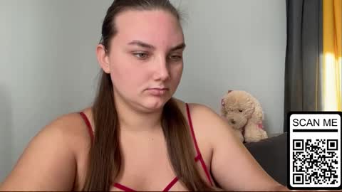Snapshot of dreamyblushfairy chatting on September 26, 2:43 pm Mila online show from September 26, 2:43 pm