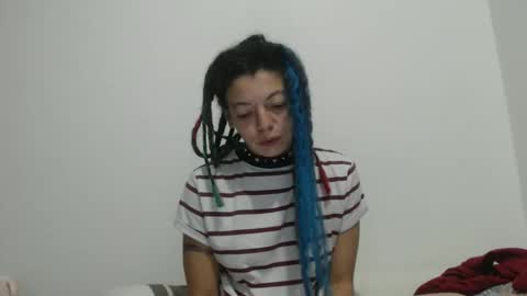 DreamyLatina online show from November 19, 1:49 am