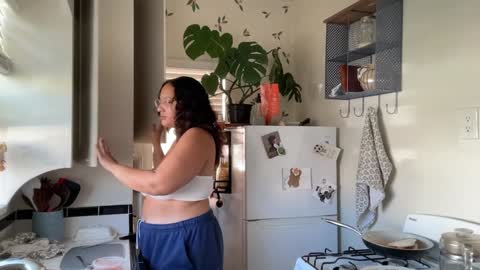 Snapshot of dreamyriri chatting on February 1, 9:19 pm RIRI OR DREAMY online show from February 1, 9:19 pm