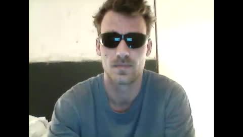 Snapshot of drejjj3000 chatting on September 30, 2:49 am drejjj3000 online show from September 30, 2:49 am