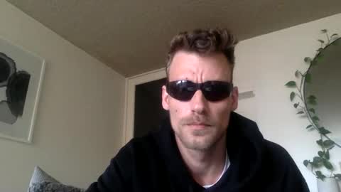 Snapshot of drejjj3000 chatting on October 21, 5:08 am drejjj3000 online show from October 21, 5:08 am