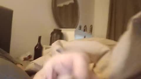 Snapshot of drew1982276635 chatting on December 22, 12:51 am drew1982276635 online show from December 22, 12:51 am