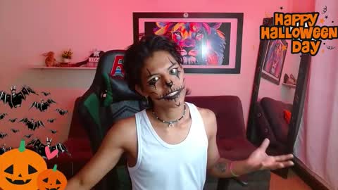 Snapshot of dreyk20 chatting on October 31, 4:08 pm Dreyk online show from October 31, 4:08 pm