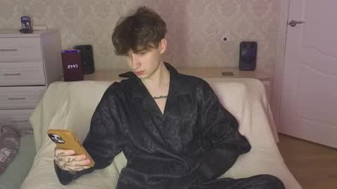 Mark online show from March 13, 6:47 pm