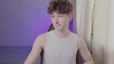 Mark online show from May 6, 2:33 pm