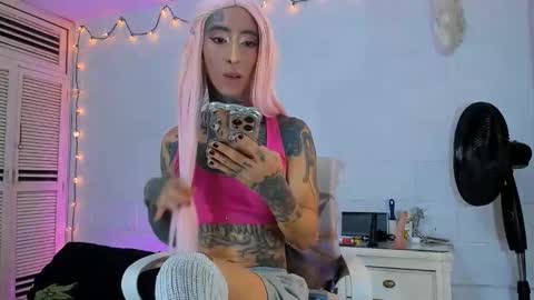 drippyorlove online show from May 8, 9:42 pm
