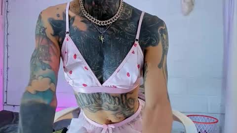 drippyorlove online show from June 2, 7:16 pm