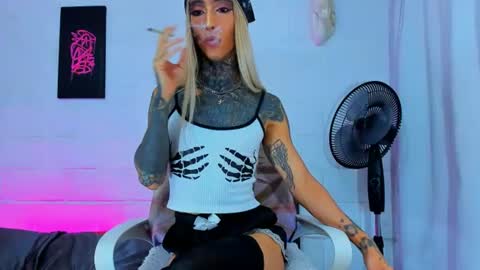 drippyorlove online show from July 29, 1:53 pm