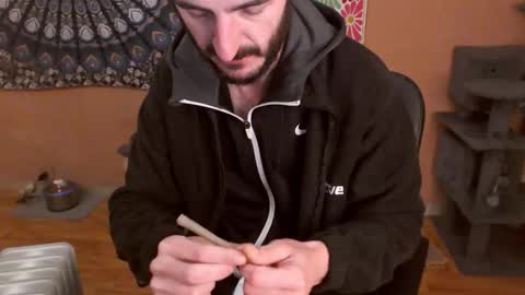 Snapshot of drmst13_2 chatting on December 1, 1:32 am River online show from December 1, 1:32 am