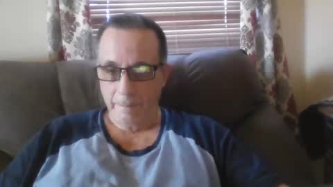 Snapshot of drthick1224 chatting on October 9, 6:17 pm drthick1224 online show from October 9, 6:17 pm