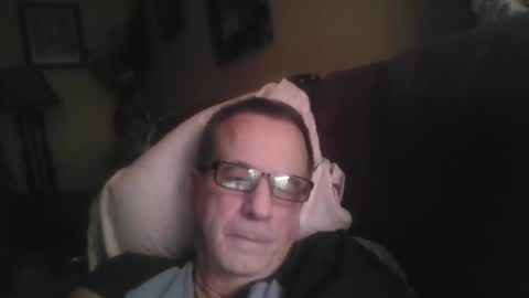 Snapshot of drthick1224 chatting on October 17, 9:45 am drthick1224 online show from October 17, 9:45 am