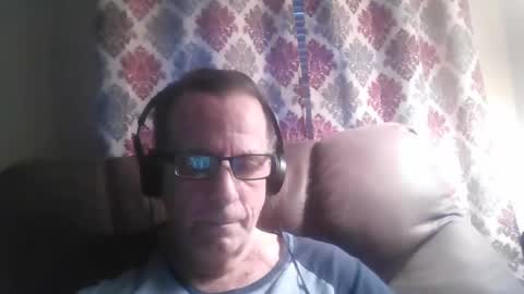 Snapshot of drthick1224 chatting on October 18, 11:44 am drthick1224 online show from October 18, 11:44 am