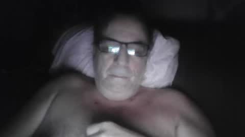 Snapshot of drthick1224 chatting on October 19, 12:33 am drthick1224 online show from October 19, 12:33 am
