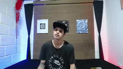 Snapshot of drumcore_01 chatting on December 3, 7:01 pm Drum-Core online show from December 3, 7:01 pm