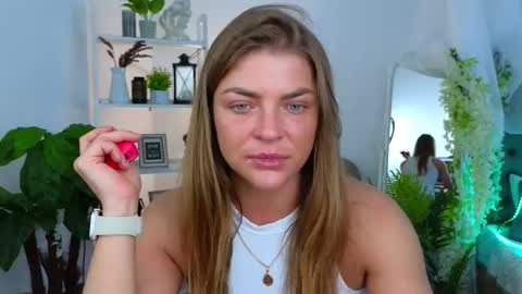 Snapshot of drunk_angel_ chatting on February 28, 7:20 am Donna online show from February 28, 7:20 am