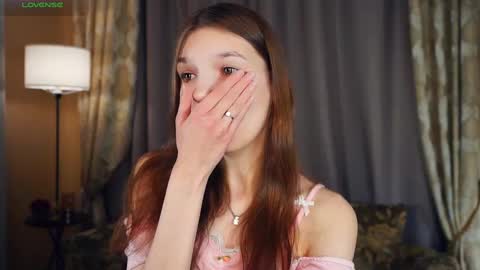 Snapshot of drutywerri chatting on January 8, 6:31 am Polly day and Amelia night online show from January 8, 6:31 am