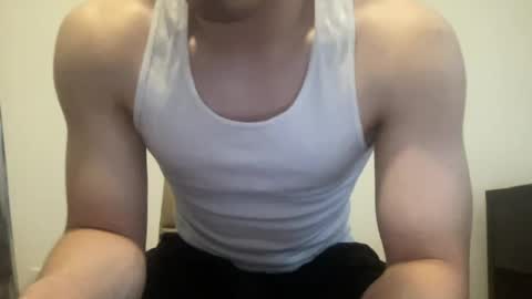 Snapshot of drveucrzy chatting on July 6, 9:28 pm driveucrzy online show from July 6, 9:28 pm
