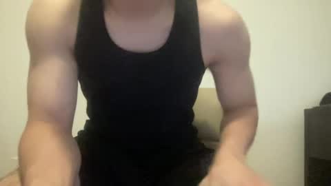 Snapshot of drveucrzy chatting on July 11, 12:24 am driveucrzy online show from July 11, 12:24 am