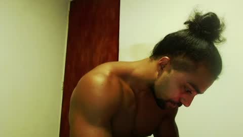 S.K..maorisa98 VIDEOS SEXHARD PPBOY 55TASTEPROTEIN online show from June 24, 12:15 pm
