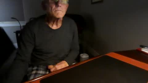 Snapshot of dubl55nikl chatting on February 19, 8:12 am DublNikl online show from February 19, 8:12 am