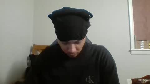 Snapshot of dubz07 chatting on January 8, 12:37 pm dubz07 online show from January 8, 12:37 pm