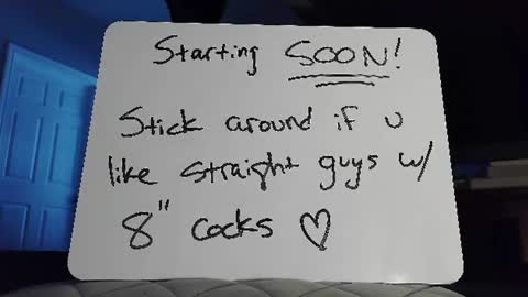 Snapshot of dude_b_horny chatting on June 27, 7:52 pm Oliver online show from June 27, 7:52 pm