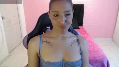 dulce1609 online show from May 2, 8:14 pm