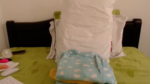 Snapshot of dulce1791 chatting on November 7, 2:06 pm dulce1791 online show from November 7, 2:06 pm