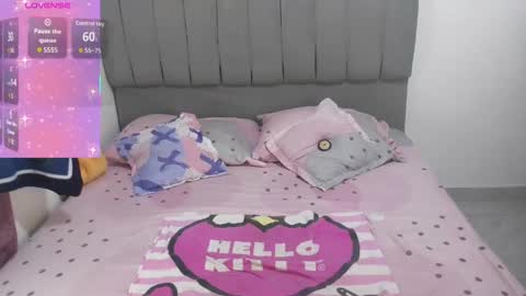 dulce_camx online show from May 22, 4:30 am