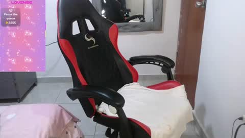 dulce_camx online show from June 20, 4:37 am