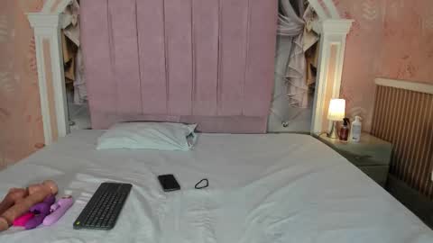 Dulce online show from March 2, 12:12 pm