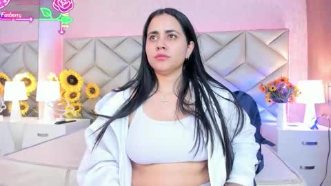 Snapshot of dulce_hiil_ chatting on November 17, 7:08 pm Monday 5-2 am From Tuesday to Friday5-1 am Colombia time online show from November 17, 7:08 pm