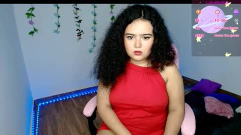 Snapshot of dulce_julieta_ chatting on December 30, 1:48 am Dulce online show from December 30, 1:48 am