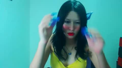 Snapshot of dulce_mauren chatting on December 2, 6:30 am dulce_mauren online show from December 2, 6:30 am