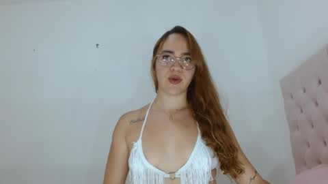 Dulce  online show from May 23, 10:25 pm