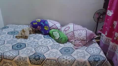 Snapshot of dulce_mmaria chatting on March 6, 11:58 am dulce online show from March 6, 11:58 am