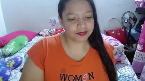 Snapshot of dulce_mmaria chatting on September 30, 2:44 pm dulce online show from September 30, 2:44 pm