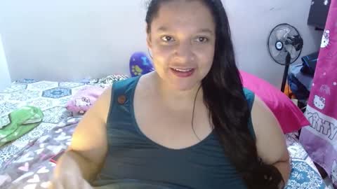Snapshot of dulce_mmaria chatting on October 2, 1:18 pm dulce online show from October 2, 1:18 pm
