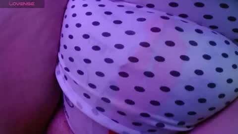 Snapshot of dulce_mmaria chatting on November 6, 12:50 pm dulce online show from November 6, 12:50 pm