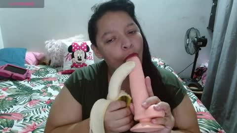 Snapshot of dulce_mmaria chatting on May 20, 8:04 pm dulce online show from May 20, 8:04 pm