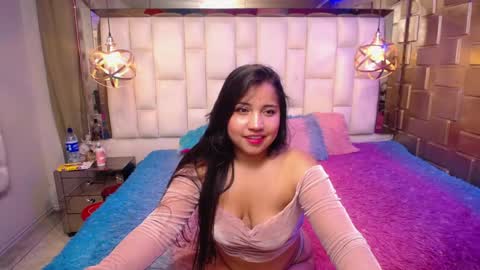 Snapshot of dulcebarbiery chatting on December 4, 8:17 pm dulcebarbiery online show from December 4, 8:17 pm